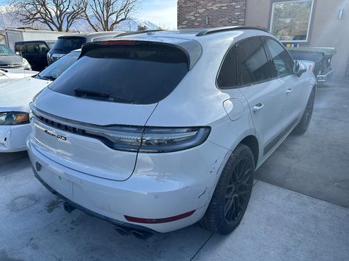2021 Porsche Macan Macan GTS