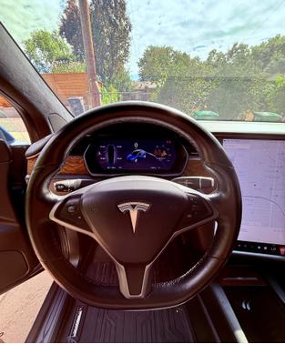 2020 Tesla Model X Long Range