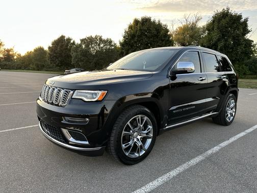 2017 Jeep Grand Cherokee Summit