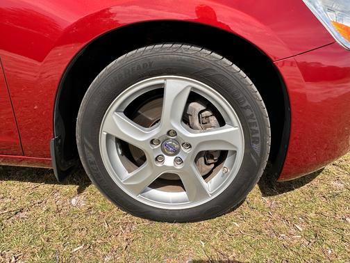 Red 2013 Volvo S60 T5 Premier