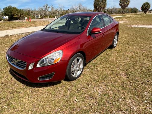 Red 2013 Volvo S60 T5 Premier