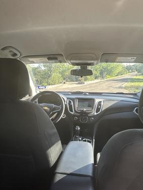 Silver 2018 Chevrolet Equinox LT