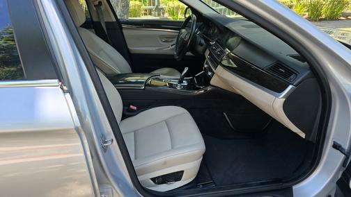 Silver 2011 BMW 535 i