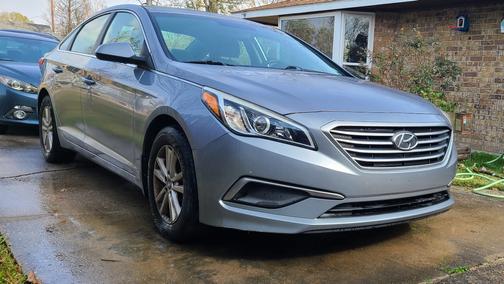 2017 Hyundai SONATA SE