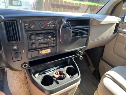 2004 Chevrolet Express 1500 Base