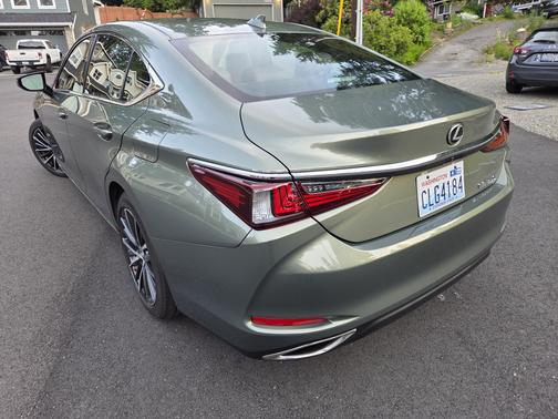 2024 Lexus ES 350 Base