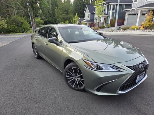 2024 Lexus ES 350 Base