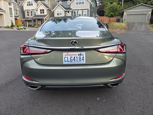 2024 Lexus ES 350 Base
