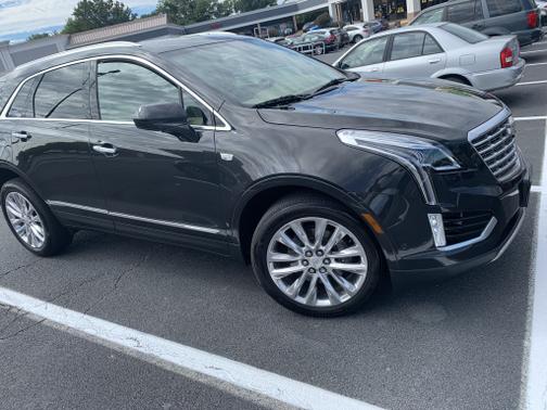 Photo 1 of 8 of 2019 Cadillac XT5 Platinum