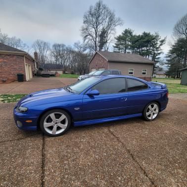 2004 Pontiac GTO Base