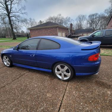 2004 Pontiac GTO Base