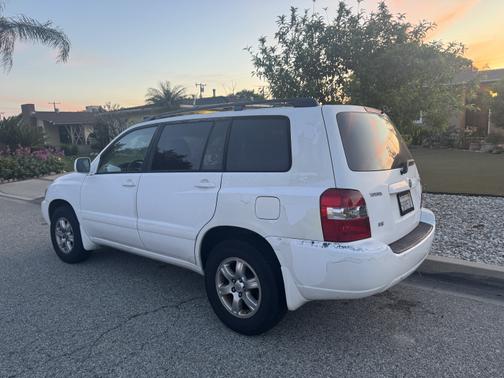 2006 Toyota Highlander Base