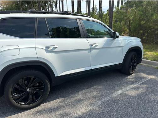 2022 Volkswagen Atlas 3.6L SE w/Technology