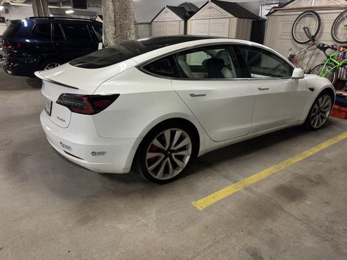 2019 Tesla Model 3 Performance
