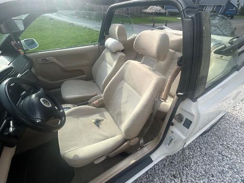 2001 Volkswagen Cabrio GLS
