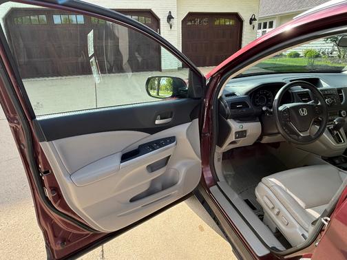 Red 2014 Honda CR-V EX-L