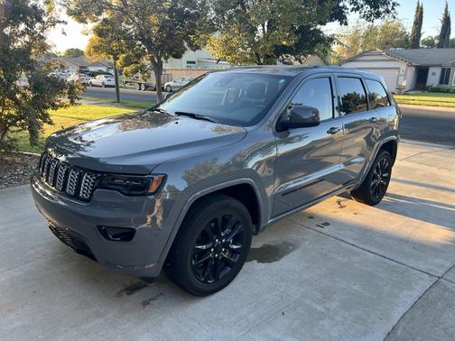 2022 Jeep Grand Cherokee WK Laredo X