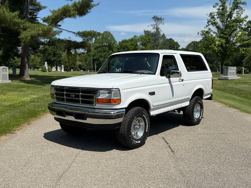 1996 Ford Bronco XLT