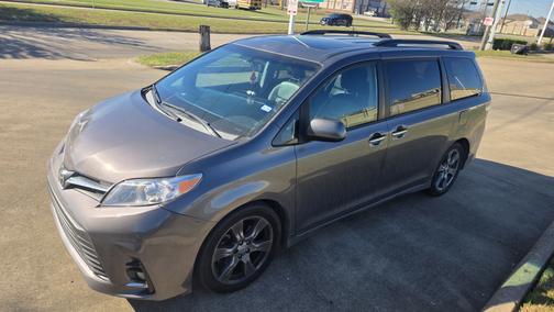2017 Toyota Sienna SE Premium