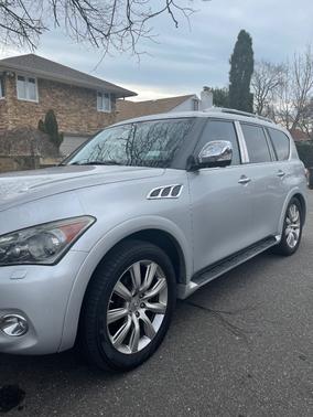 2012 INFINITI QX56 Base