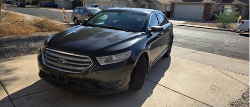 2014 Ford Taurus SE