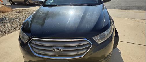 2014 Ford Taurus SE