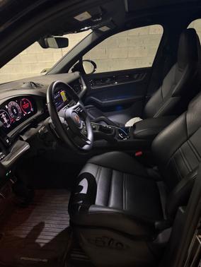 Black 2024 Porsche Cayenne Cayenne S