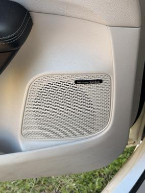 White 2018 Chrysler Pacifica Limited