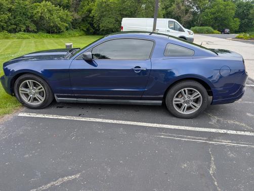 2010 Ford Mustang Premium