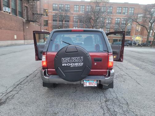 2002 Isuzu Rodeo Sport Hard Top