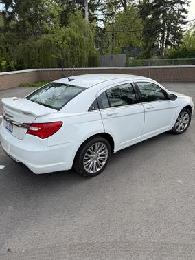 2011 Chrysler 200 Touring