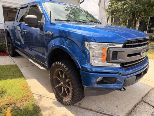 Blue 2018 Ford F-150 XLT