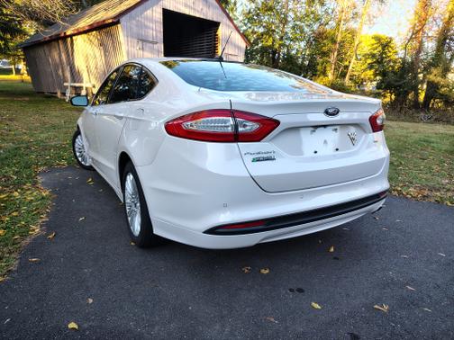 2016 Ford Fusion Energi SE Luxury