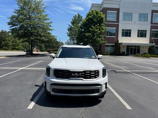 White 2023 Kia Telluride SX-P