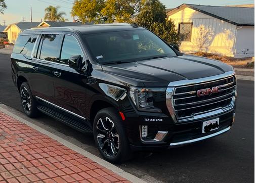 2024 GMC Yukon XL SLT