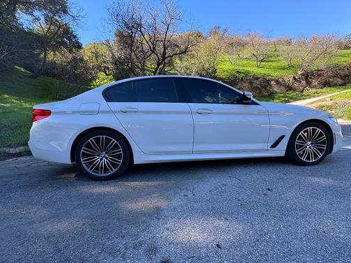 2020 BMW 530 i