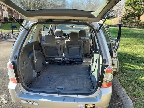Photo 3 of 16 of 2005 Mazda MPV LX