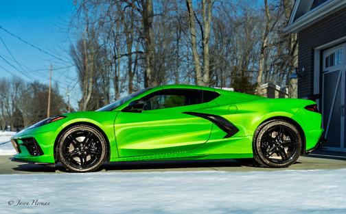 2026 Chevrolet Corvette Stingray w/2LT
