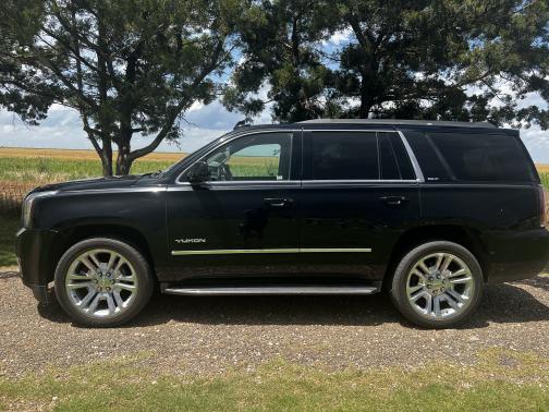 2017 GMC Yukon SLT
