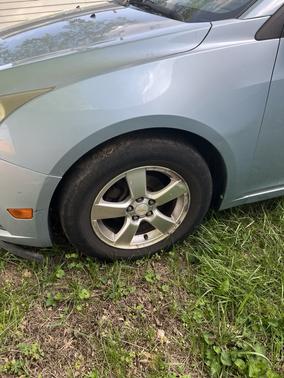 Blue 2011 Chevrolet Cruze LT
