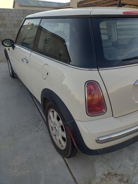2004 MINI Cooper Base