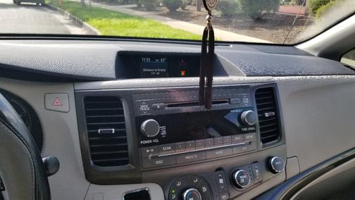 2011 Toyota Sienna LE