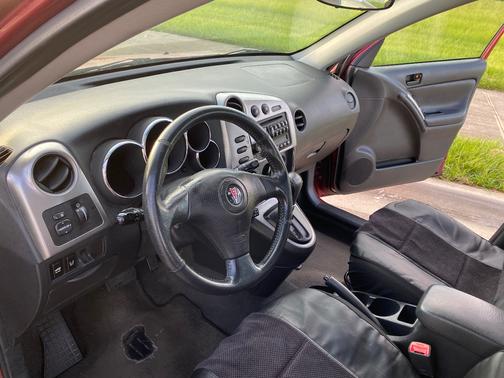 2008 Pontiac Vibe Base