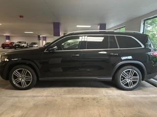Black 2025 Mercedes-Benz GLS 450 4MATIC