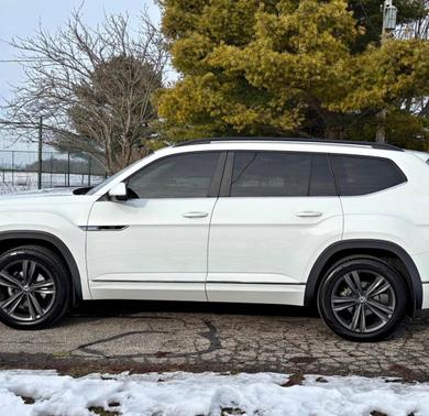2021 Volkswagen Atlas 3.6L SE w/Technology R-Line