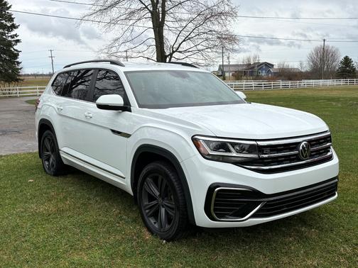 2021 Volkswagen Atlas 3.6L SE w/Technology R-Line