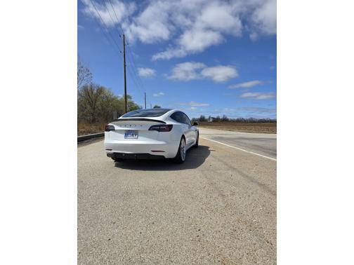 2019 Tesla Model 3 Performance
