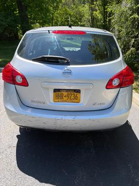 Silver 2009 Nissan Rogue S