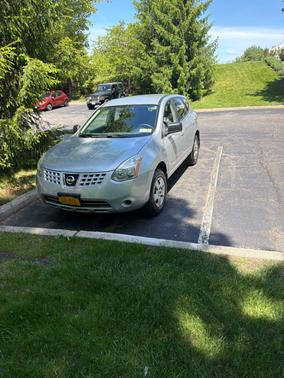 Silver 2009 Nissan Rogue S