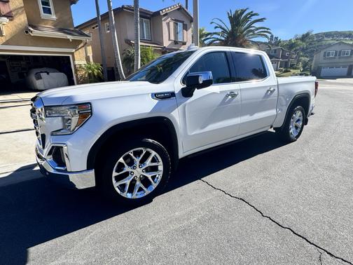 2019 GMC Sierra 1500 SLT